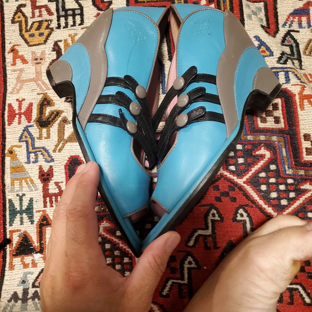 John fluevog pinups size 6